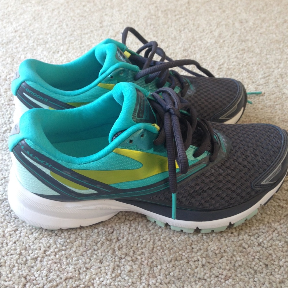 Brooks Shoes size 6